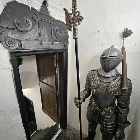 La Torre Medievale Konukevi Triora